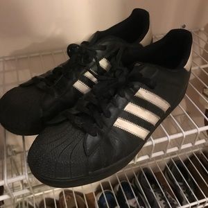Men’s size 10 1/2 adidas superstar shoes